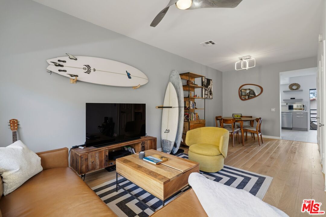 2540 S Centinela Ave Unit 2 — photo