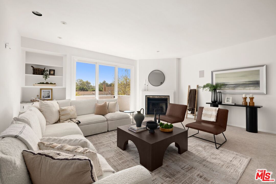 10373 Almayo Ave Unit 308 — photo