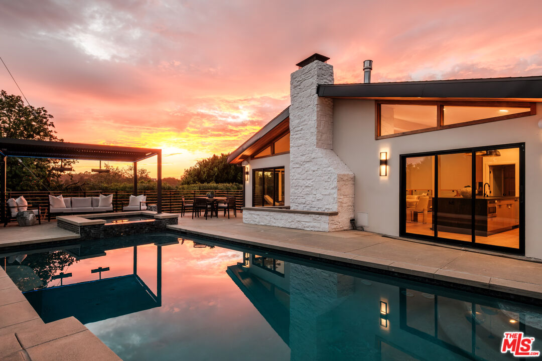 7995 Briar Summit Dr — photo