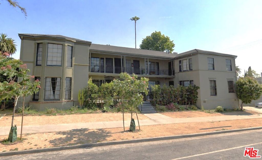 4950 Beverly Boulevard 4950 1/2 — photo