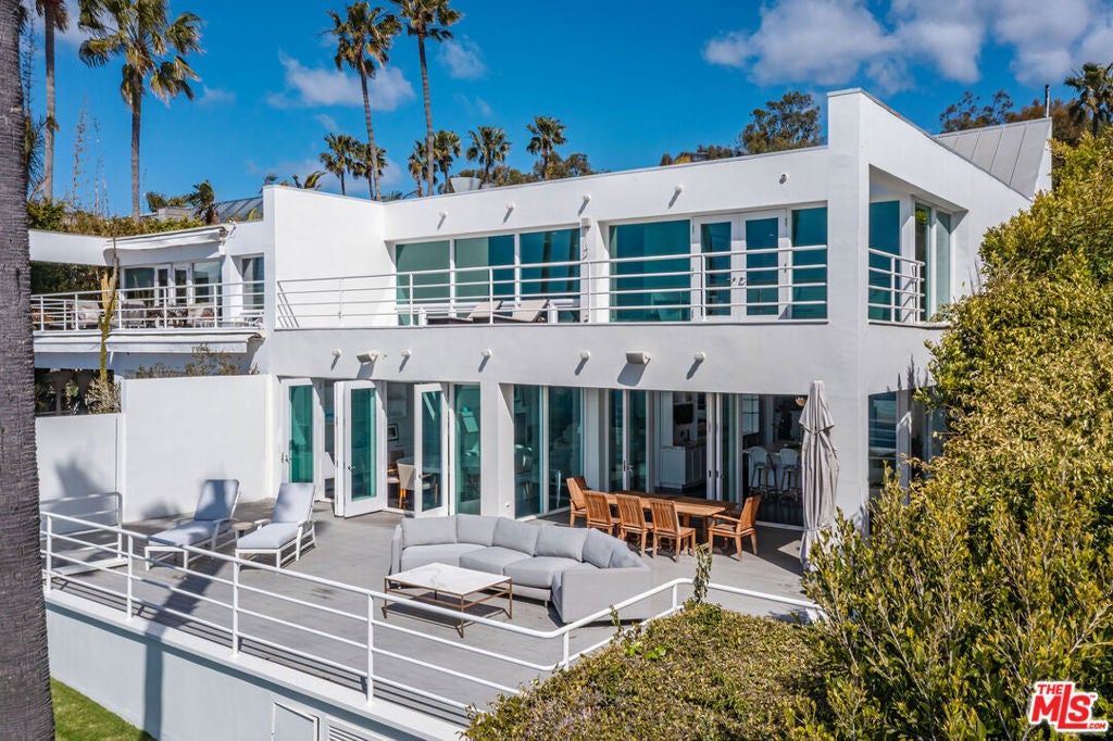 27420 Pacific Coast Highway — photo