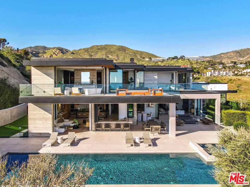 23917 Malibu Road — photo