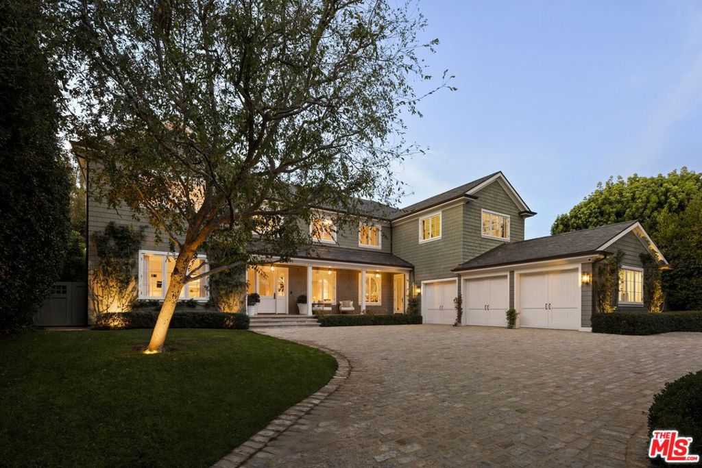 1319 Amalfi Drive — photo