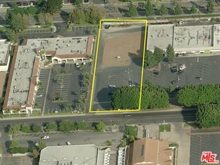 2157 Pickwick Drive — photo