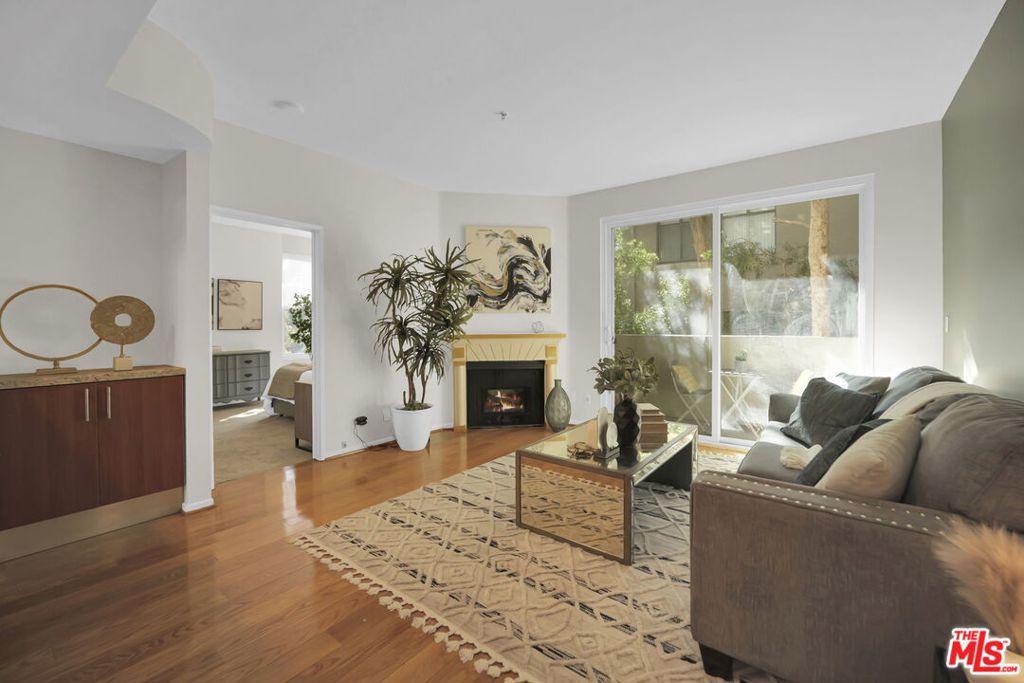 620 S Gramercy Place 135 — photo