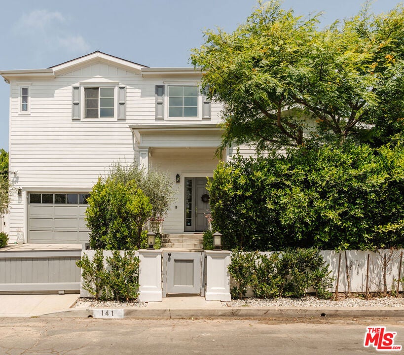 141 S Saltair Avenue — photo