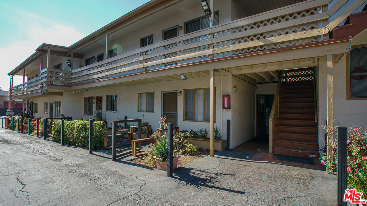 1502 E Broadway, Glendale, CA 91205 — photo 2