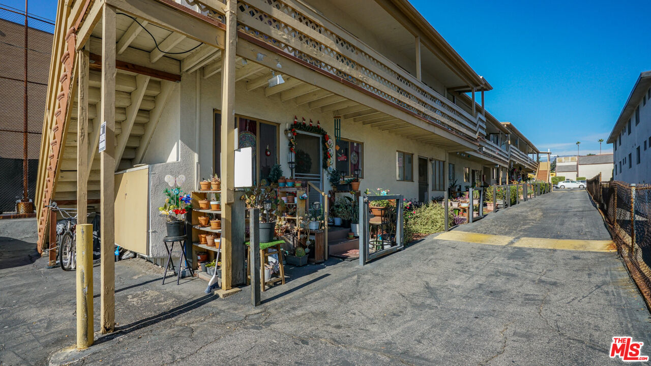 1502 E Broadway, Glendale, CA 91205 — photo 3