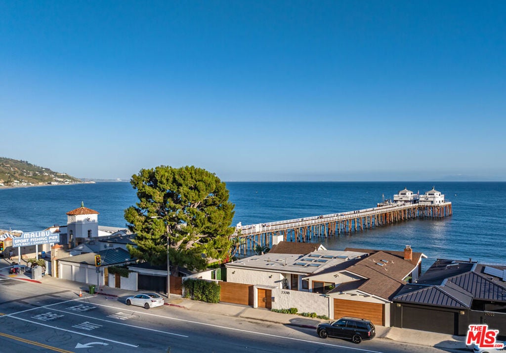 23018 Pacific Coast Highway — photo