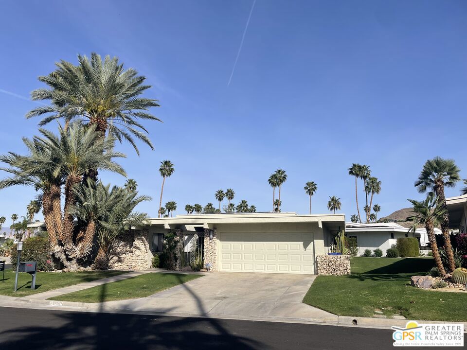 2230 Paseo Del Rey — photo