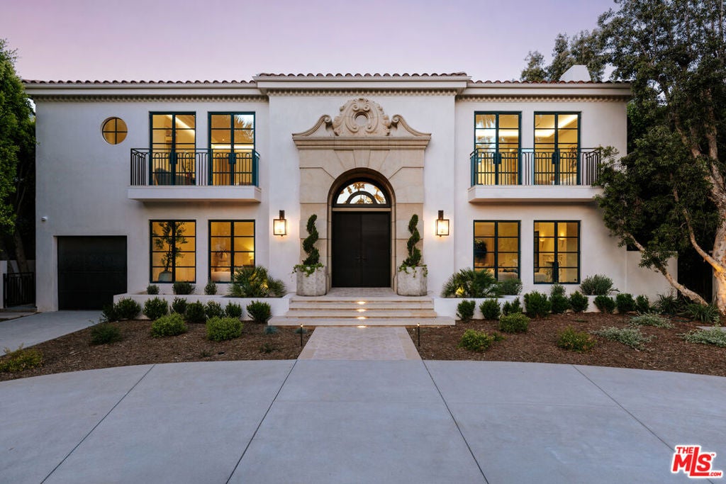 906 N Beverly Drive — photo
