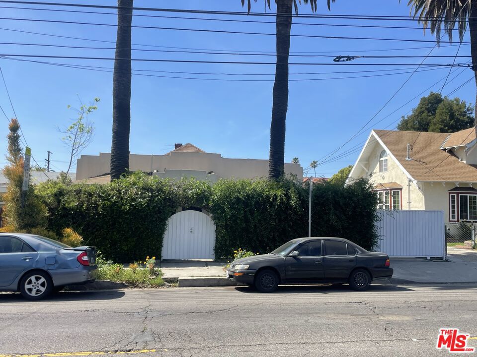 1185 N Normandie Avenue — photo