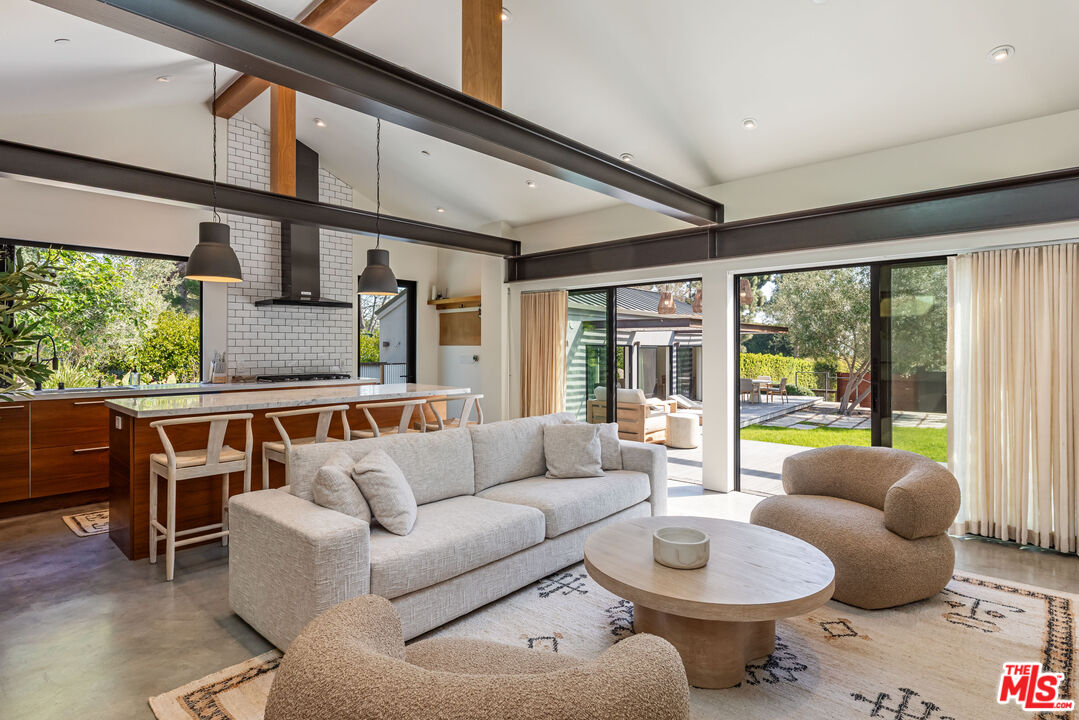 28036 Sea Lane Dr B — photo