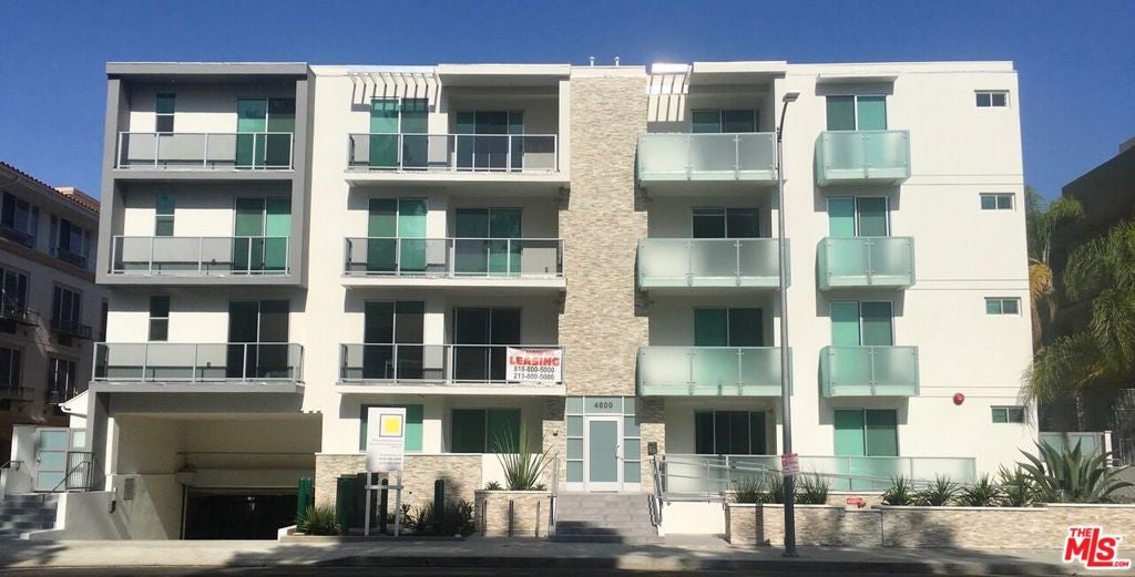 4600 Coldwater Canyon Avenue 205 — photo