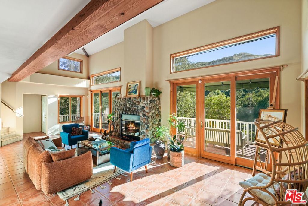 774 Old Topanga Canyon Road — photo