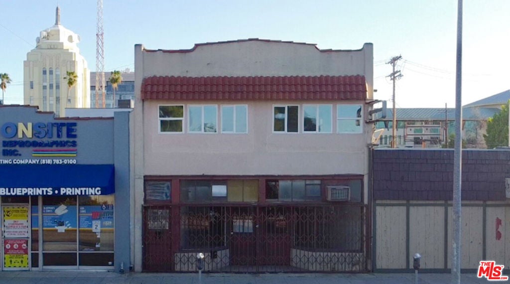 14426 Friar Street — photo
