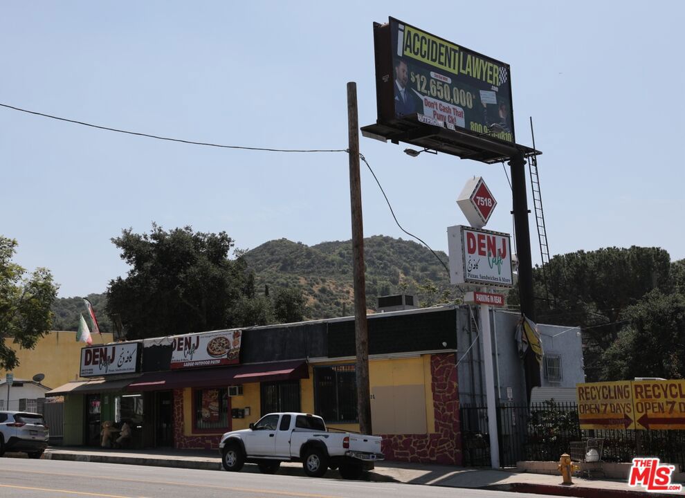 7518 Foothill Boulevard — photo
