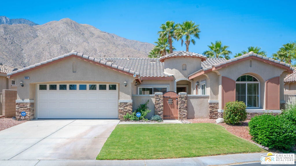 3931 Mira Arena — photo