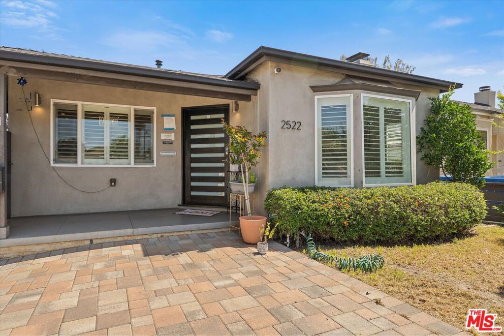 2522 S Bundy Drive — photo