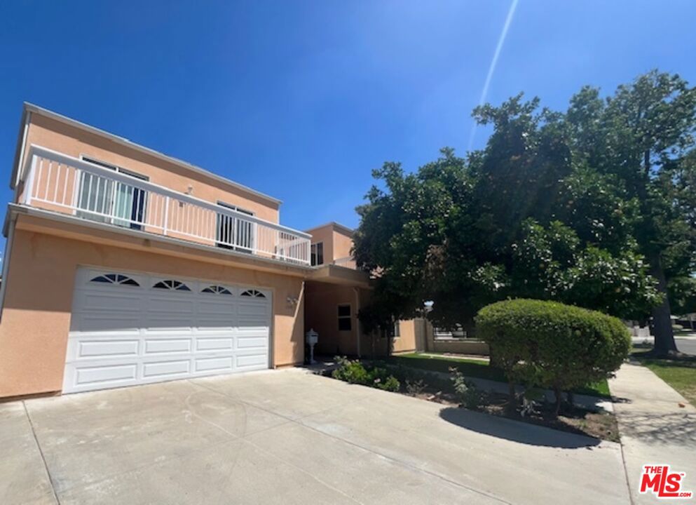 17355 Lemac Street — photo