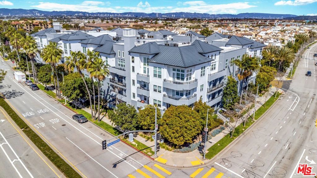 7100 Playa Vista Drive 123 — photo