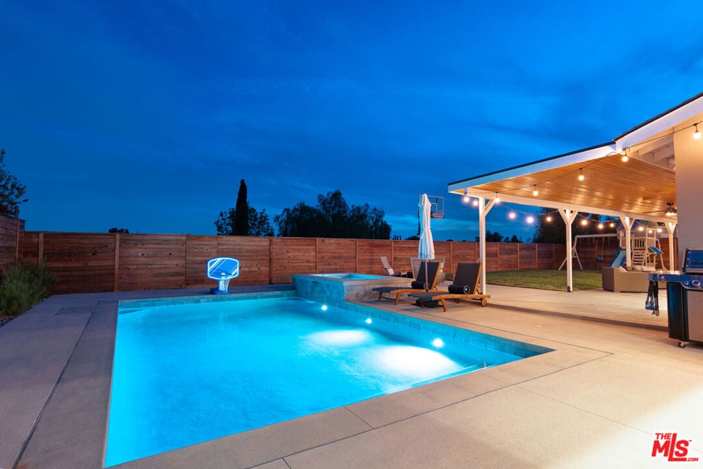10510 Kurt Street — photo