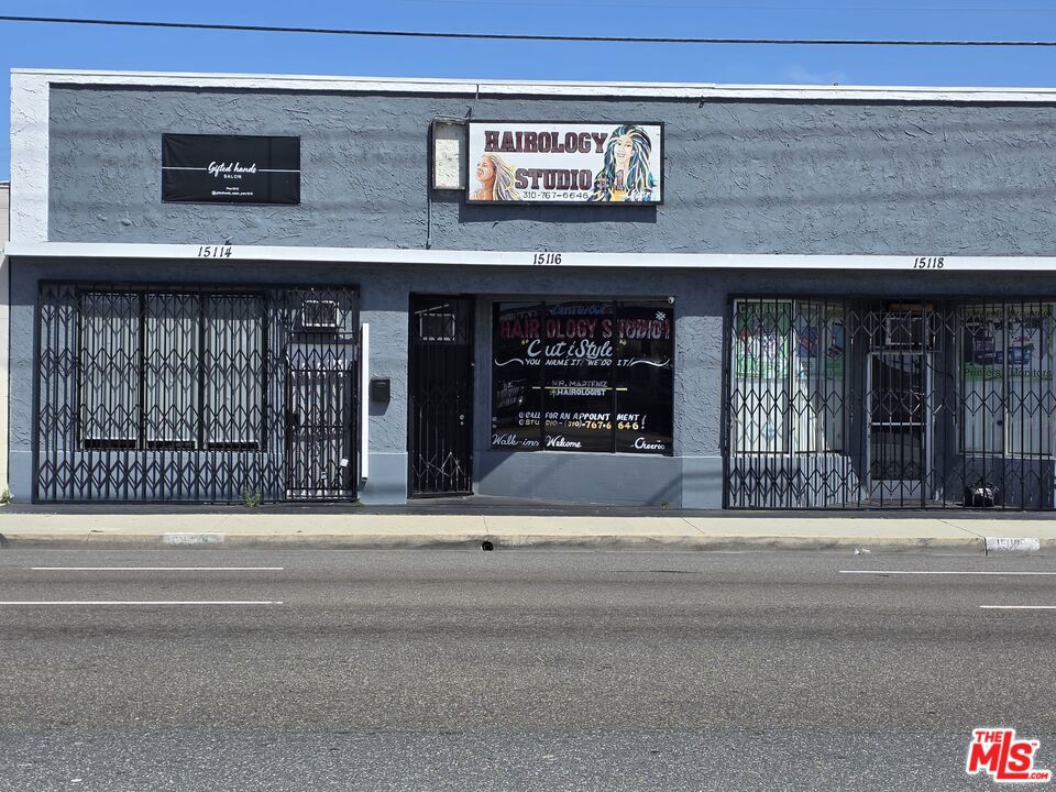 15118 Crenshaw Boulevard — photo