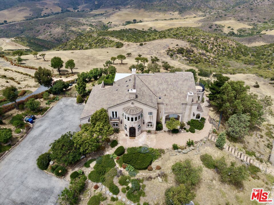 10827 Pacific View Drive — photo