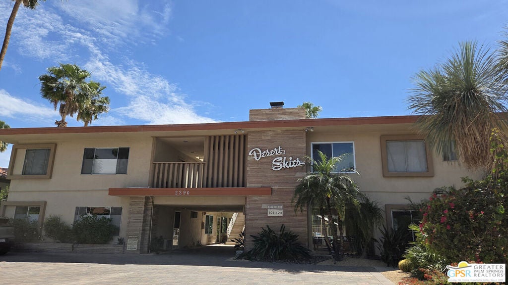 2290 S Palm Canyon Drive 114 — photo