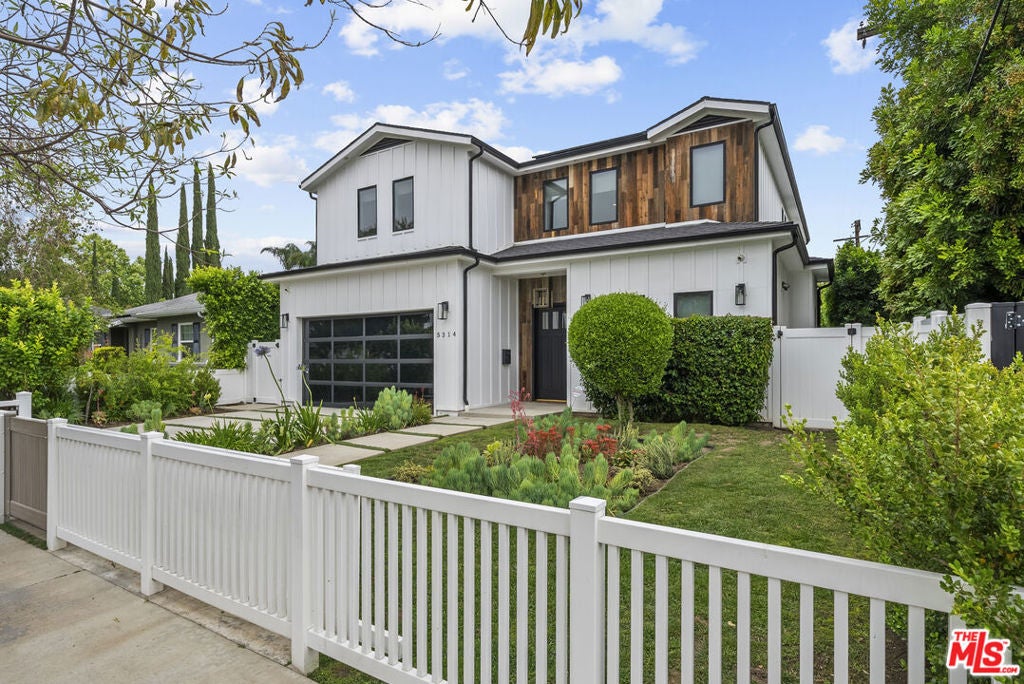 5314 Willis Avenue — photo