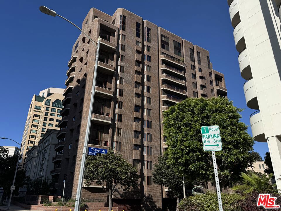 10550 Wilshire Boulevard 103 — photo