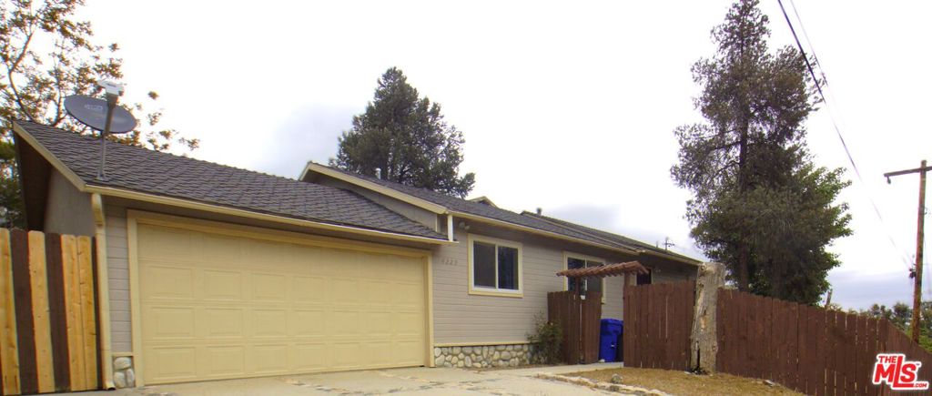 4229 Elliot Trail — photo