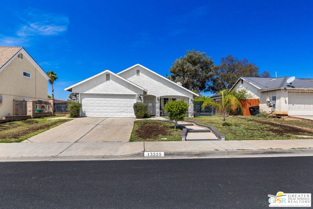 13525 Ninebark Street — photo