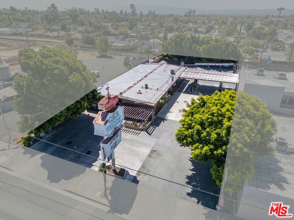 530 E Foothill Boulevard — photo