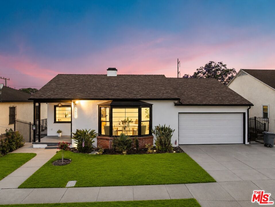 5853 S La Brea Ave — photo