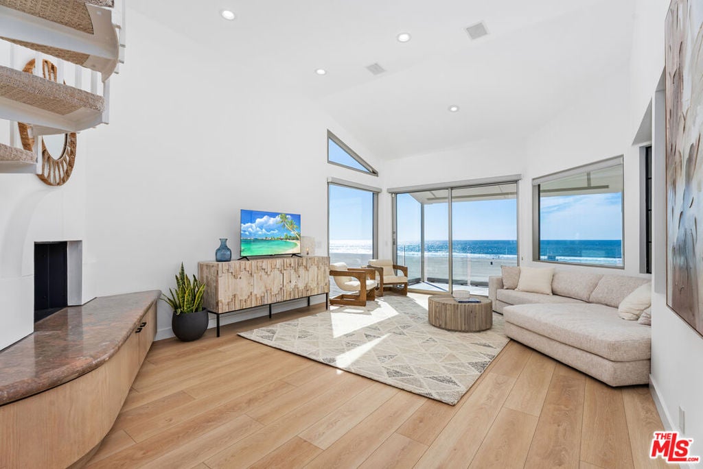 4 Jib Street 13 — photo