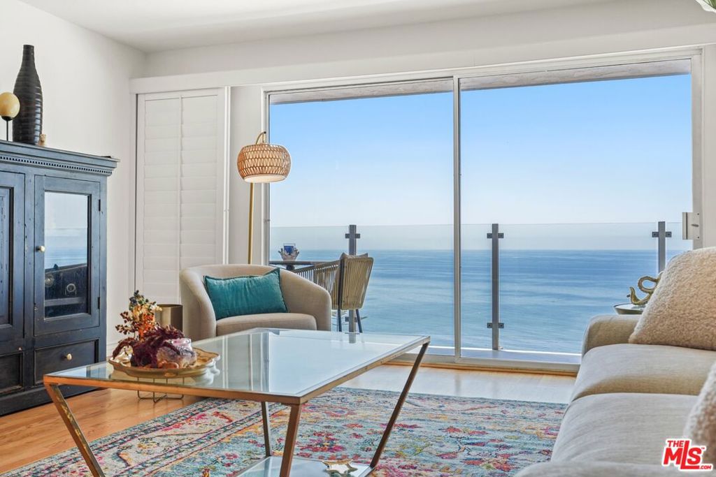 18203 Coastline Drive 4 — photo