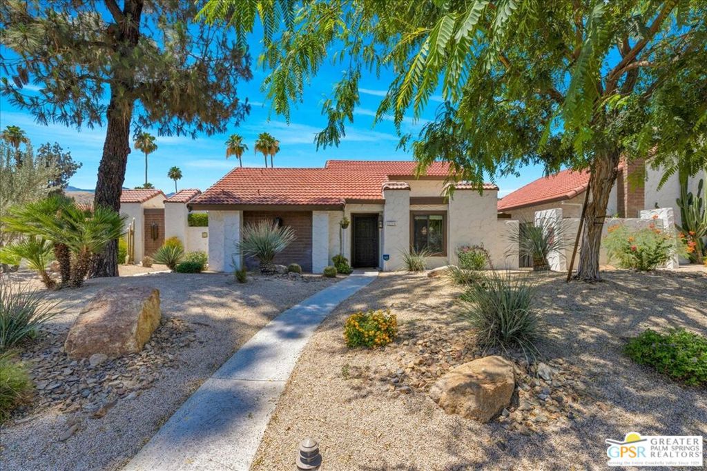 2277 S Gene Autry Trail E — photo
