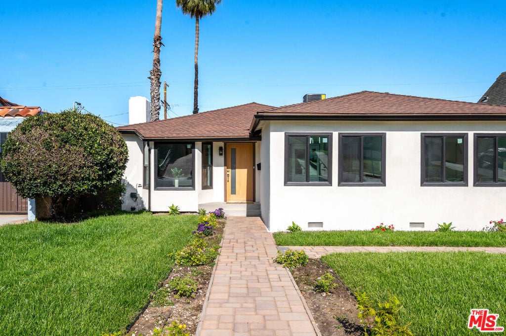 5124 Hillcrest Drive — photo