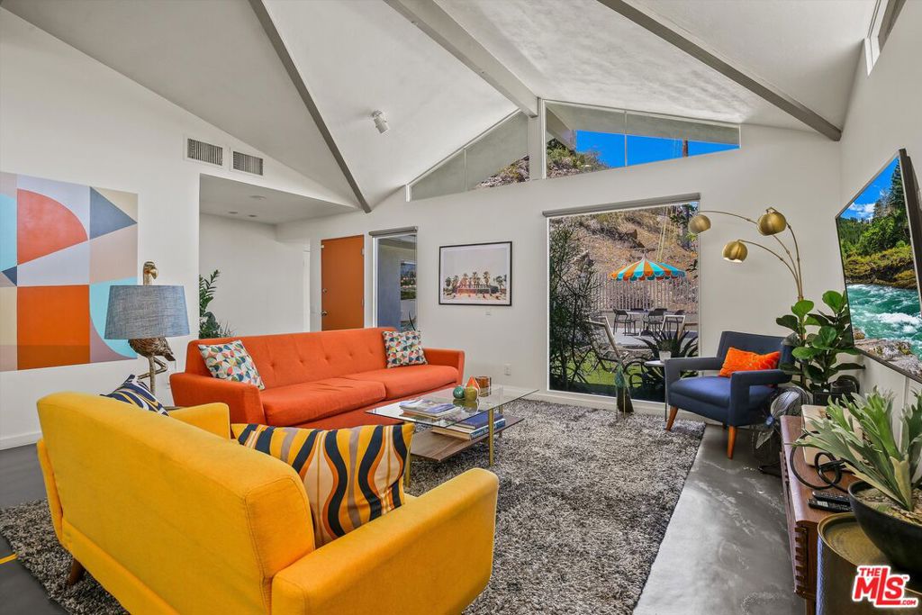 2499 S Palm Canyon Drive — photo