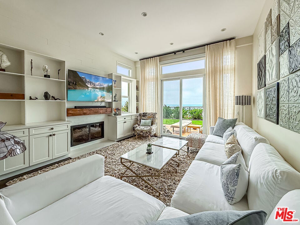 6416 Lunita Road 108 — photo