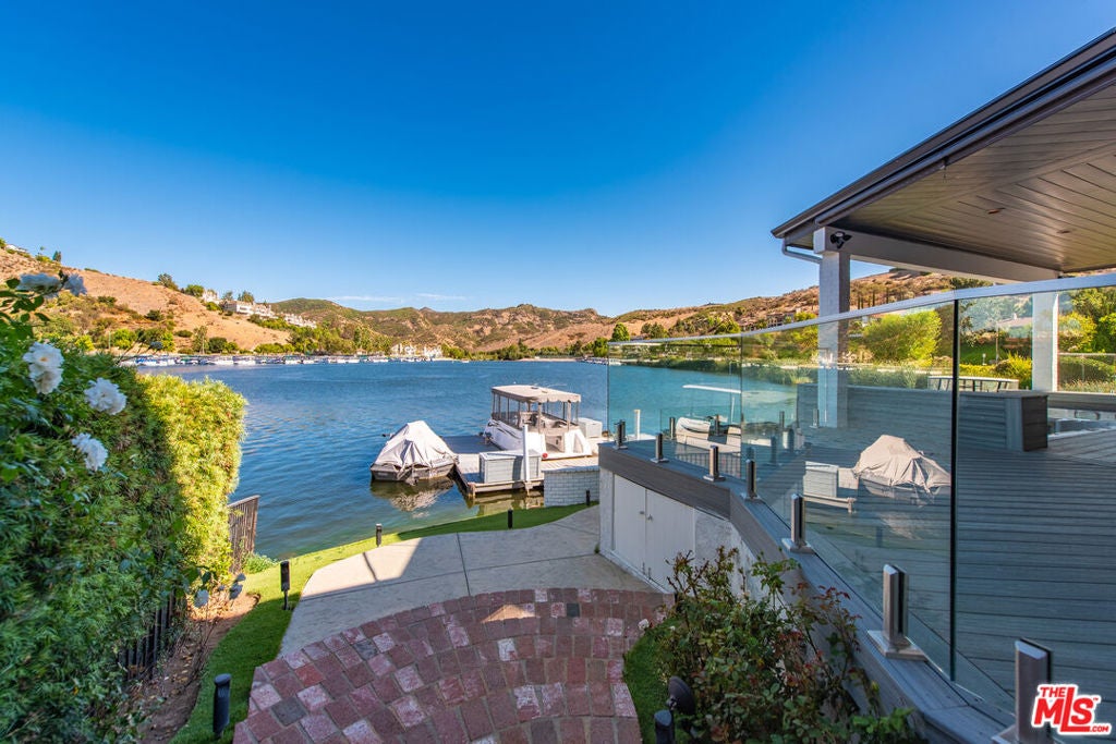 3704 Capstan Circle — photo
