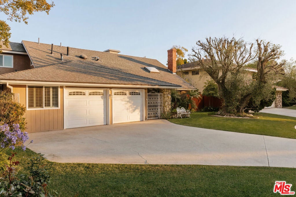 6125 Queenridge Drive — photo