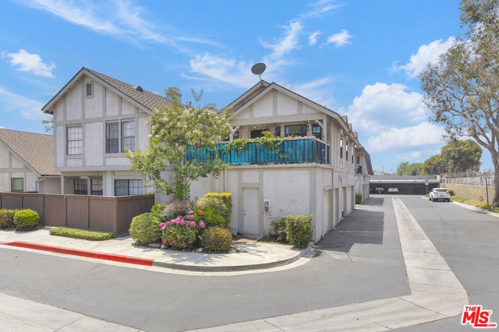 9066 Candlestick Lane 5 — photo