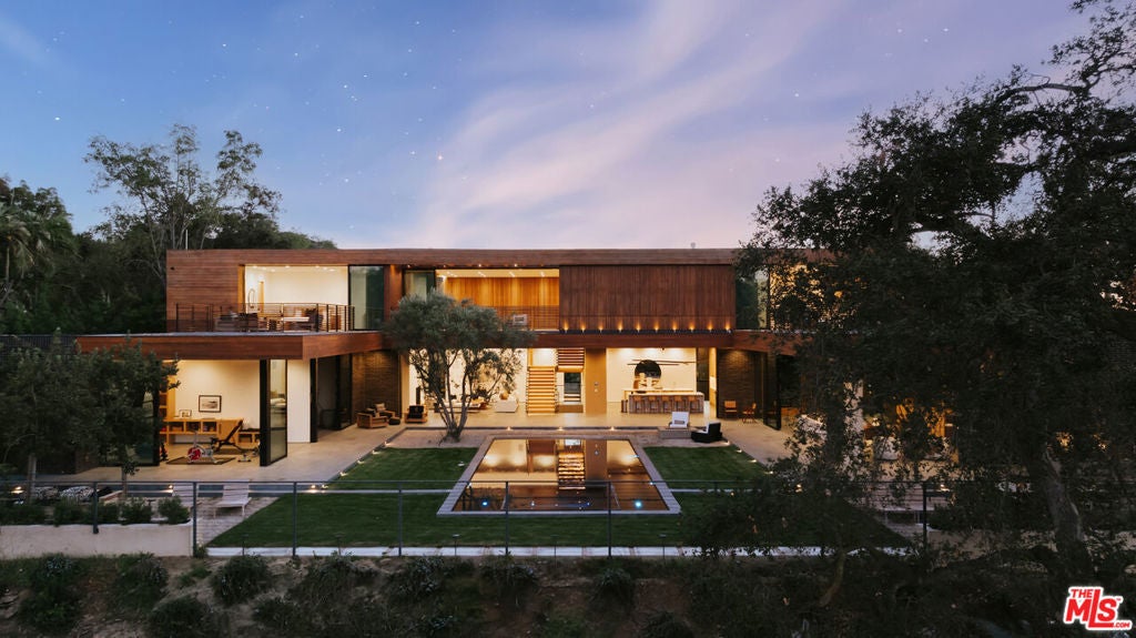 9705 Oak Pass Road — photo