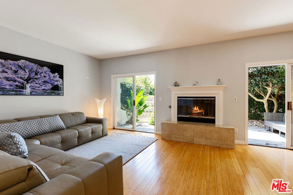 6435 Zumirez Drive 14 — photo