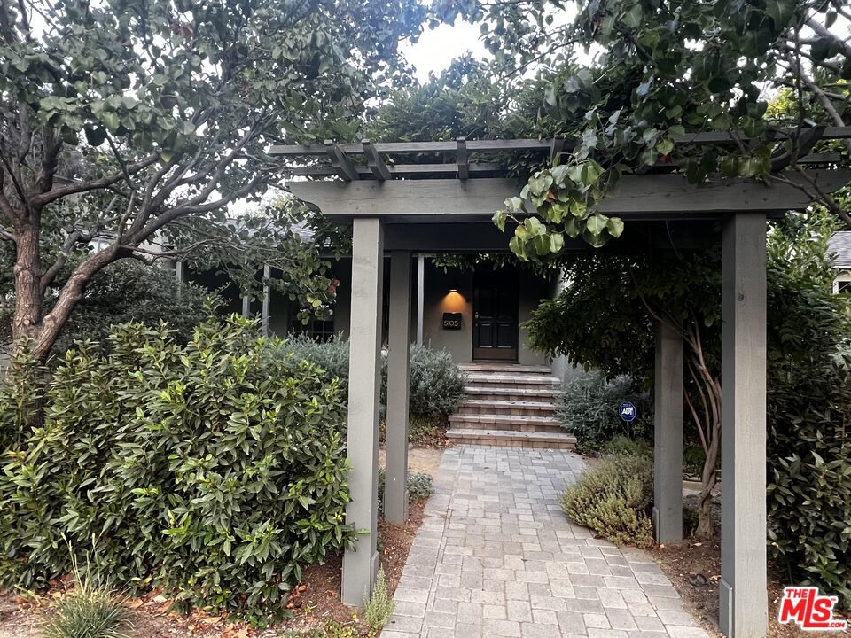 5105 Morella Avenue — photo