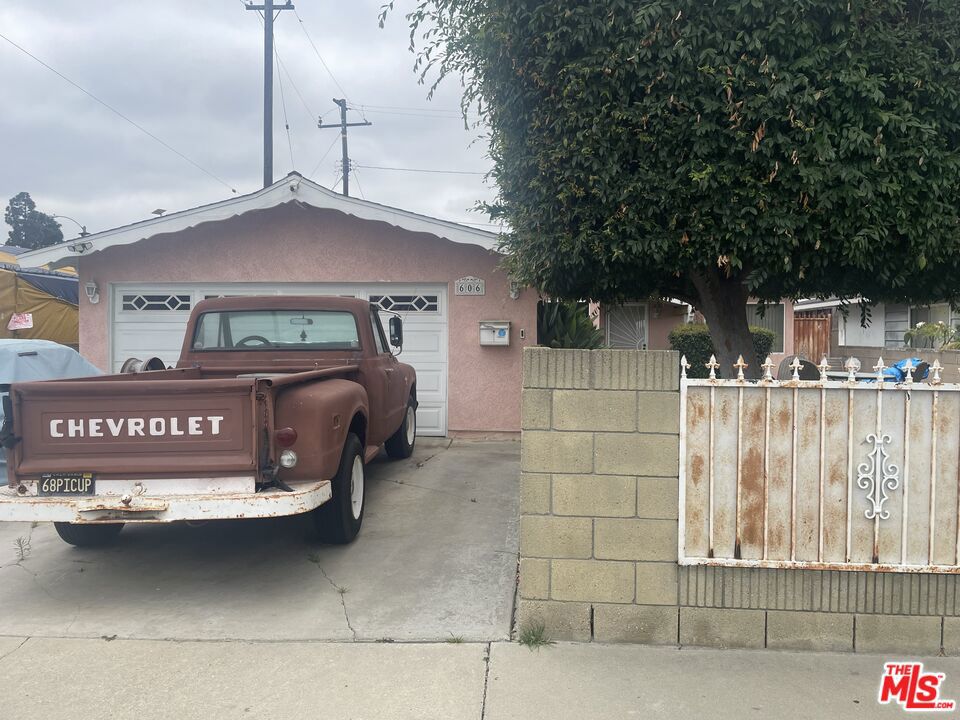 606 W Galavan Street — photo