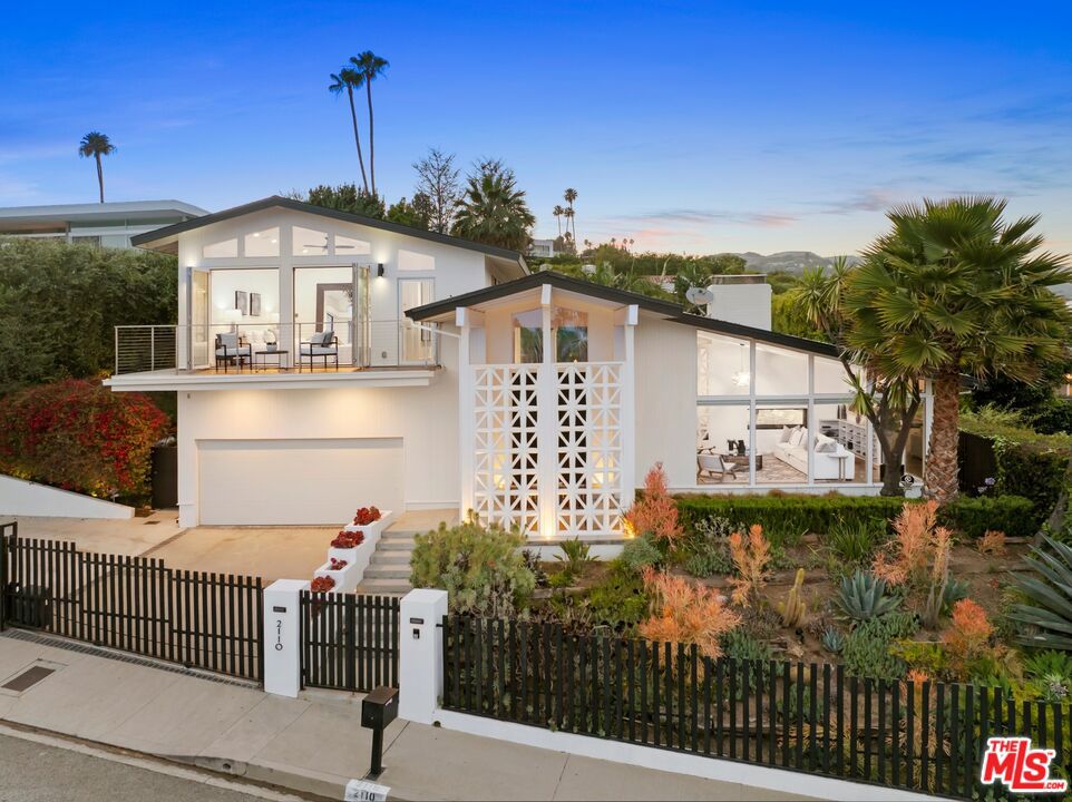2110 Westridge Road — photo