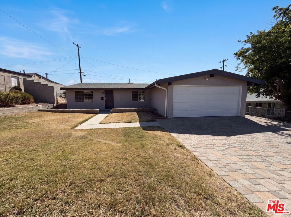 19016 Felbridge Street — photo